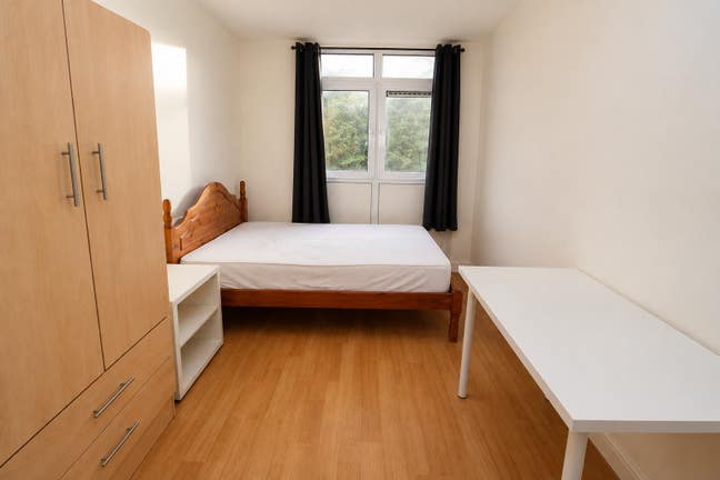 🔥 Prime E1 Room | 1 Min to Stepney Green Station Main Photo