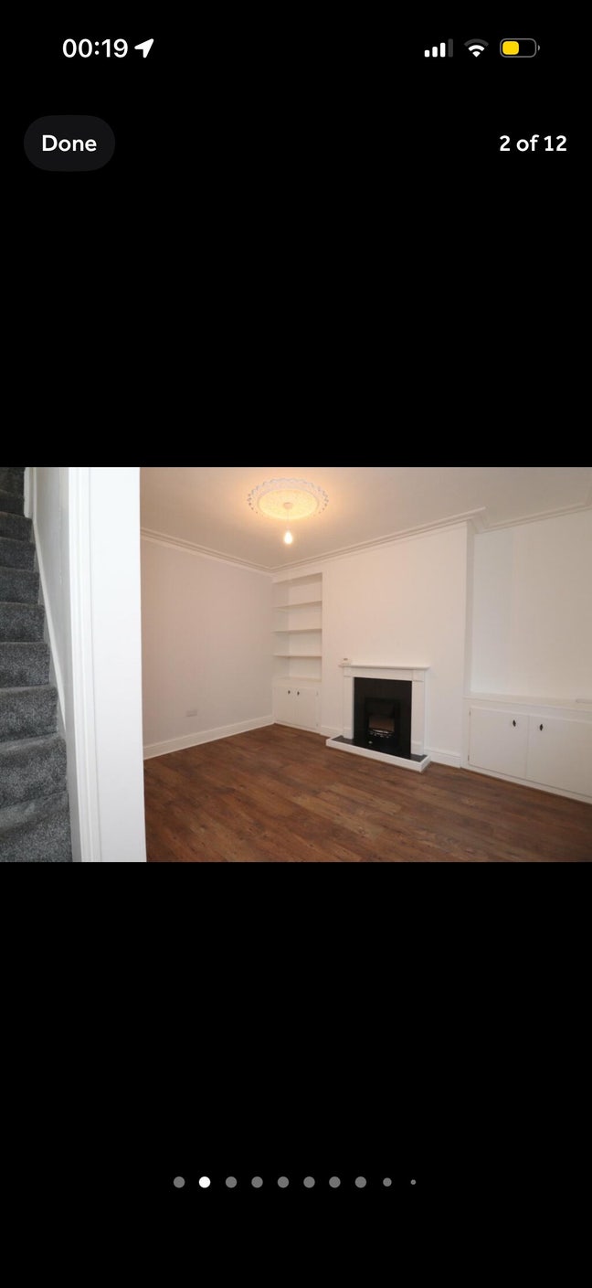 One double bedroom  Main Photo