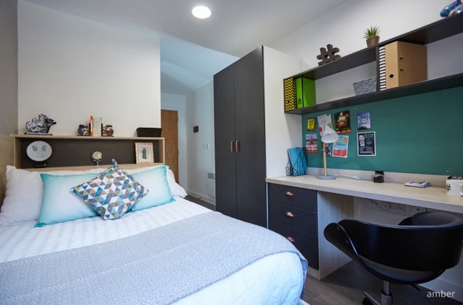 29 August Ensuite (Students Only) Main Photo