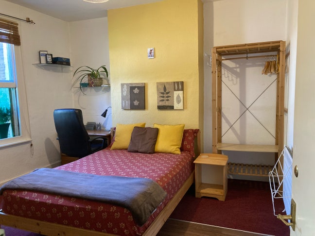 Room in heart of Kingston upon Thames Main Photo