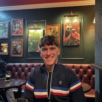 Looking for a flat in Leeds City Centre  Main Photo