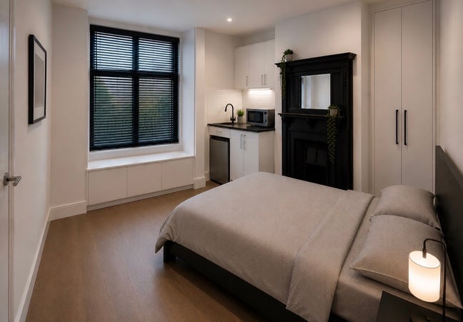 Modern Studio with En Suite in Wednesbury Main Photo