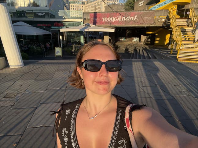 Looking for a room in London  Main Photo