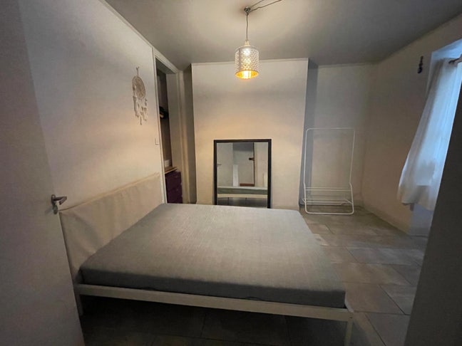 Nice garden flat lower ground floor Main Photo