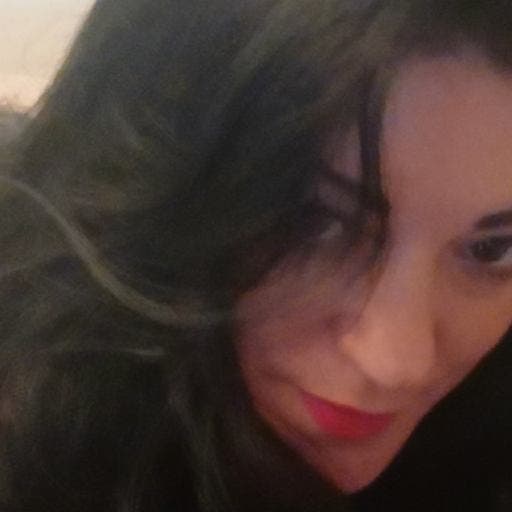 Professional Female seeks a double room Main Photo