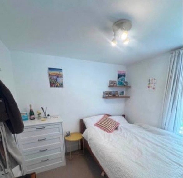Bright Double bedroom 2 mins from Clapham Common Main Photo