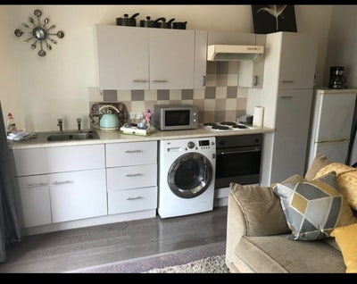 1 Bed Flat . FY1  Main Photo