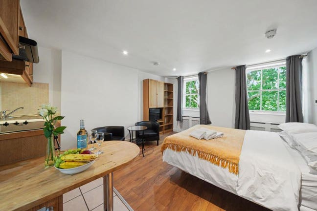 Bloomsbury Studio 🌿 Garden View + Concierge Main Photo