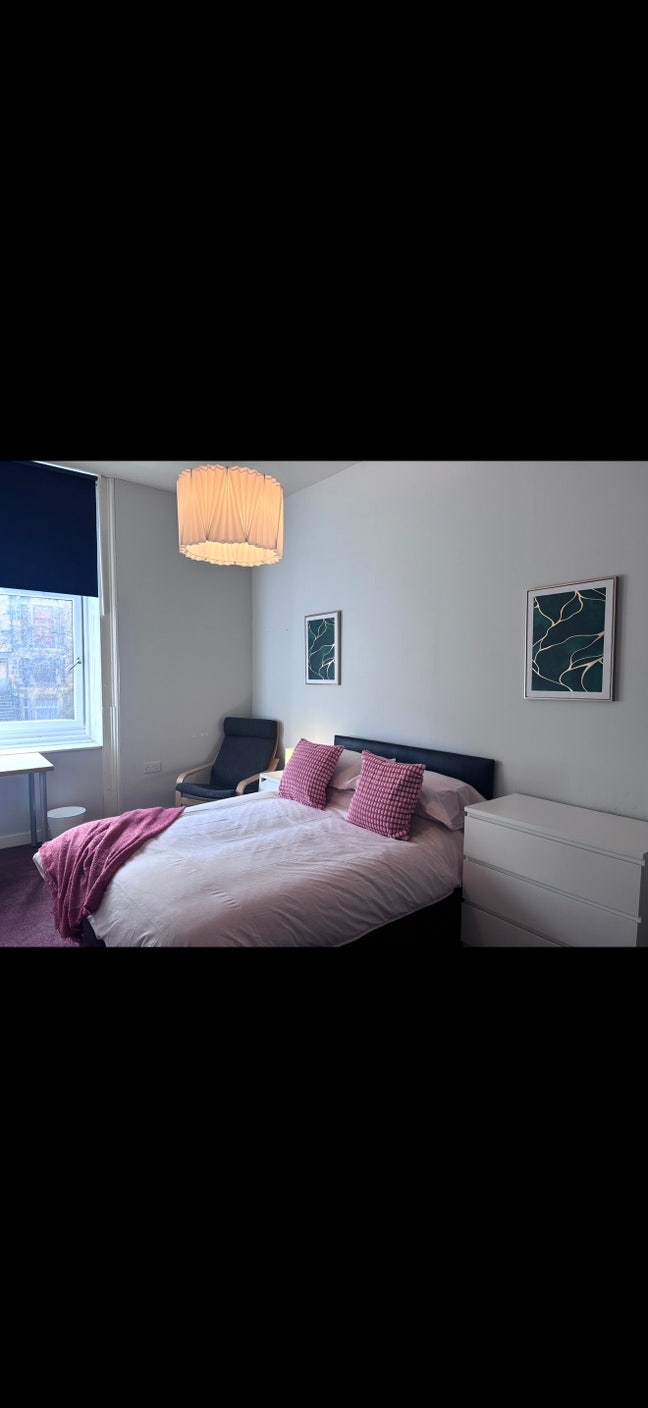 Double Room - Kersland Street All Bills Included Main Photo