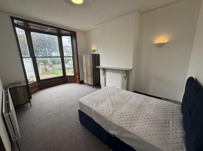 Spacious Rooms Available for Single Occupancy  Main Photo