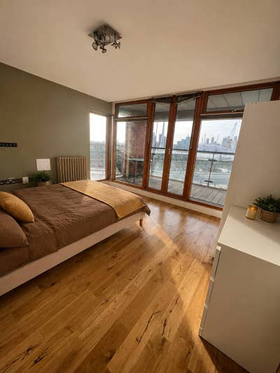 🌇 Double Room + Private Balcony | Share Bath with Main Photo