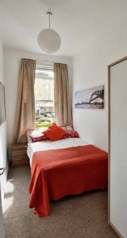 Single occupancy, DBL from 31st Aug, 3 bed flat  Main Photo