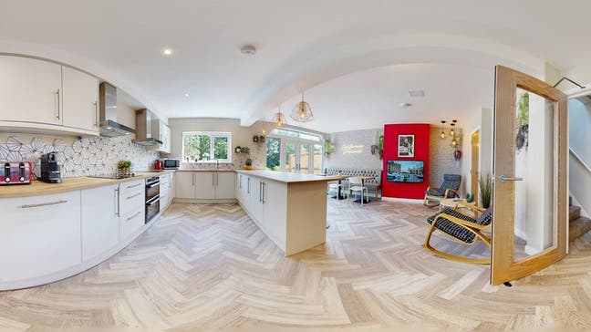 🍁Amazing Room in Bromley Don't Look Any Further🍁 Main Photo