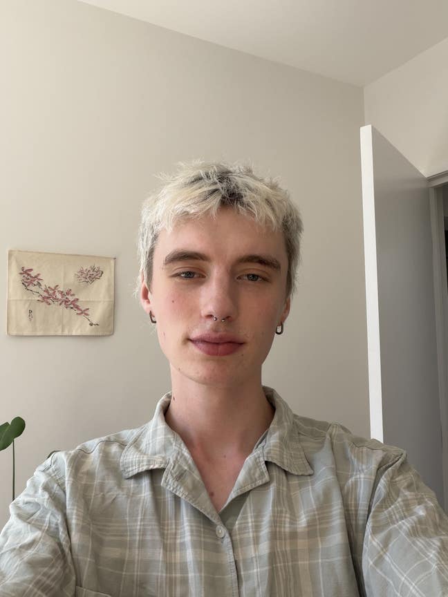 Looking for room in South London Main Photo