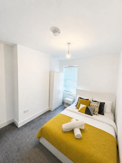 Double Room- En-suite Near Medway Hospital Main Photo