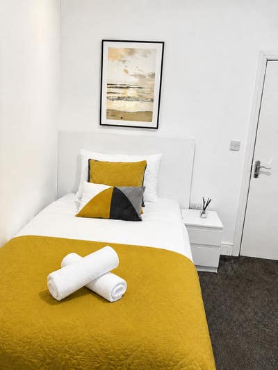 🔔 Quite Double Room - Close To High Street🔔 Main Photo