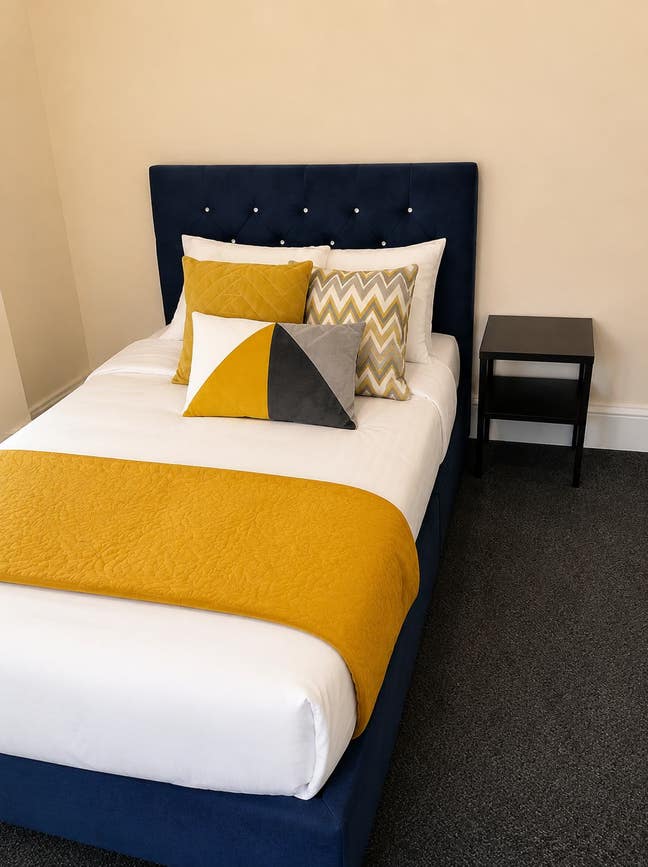 Quite Double Room - Close To High Street🏡✨ Main Photo