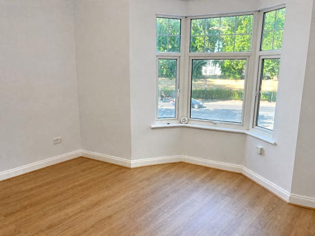 Split Level 2 Bedroom | Available Now | N8 Main Photo