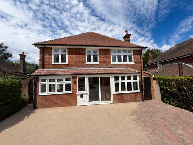 Brand New 8-Bed, 8-Ensuite HMO – Fully Refurbished Main Photo