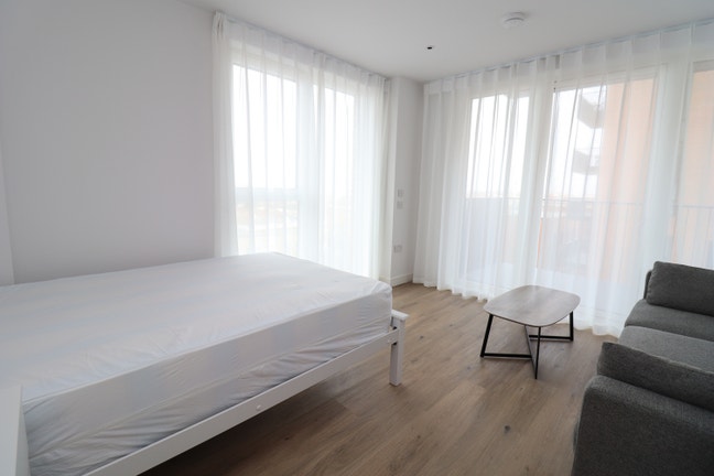 Luxury room in Highly Modern Flat - Southall Main Photo