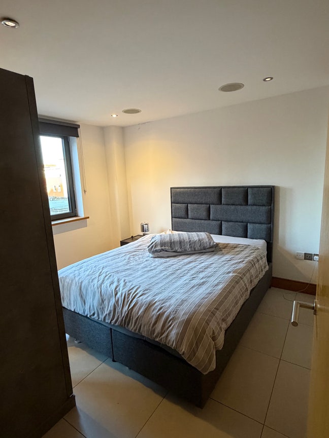 Double Room Heart of Camden Main Photo