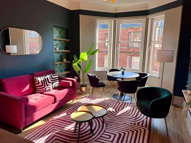 Stylish 2-bedroom flat in Paisley Town Centre Main Photo