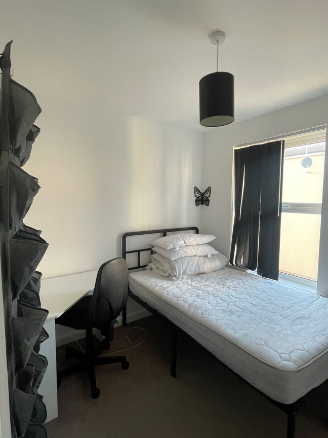 Furnished Double Room with Private Bathroom  Main Photo