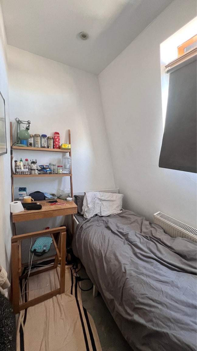 Zone 1 Single Room Ensuite Great Transport Link Main Photo
