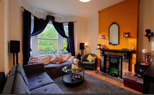 Comfortable Double Room Temporarily Sublet  Main Photo