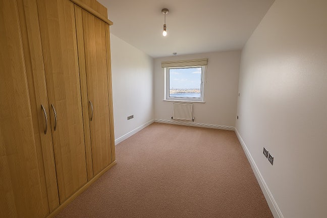 Very Spacious En-suite Double Room Shortlet Main Photo