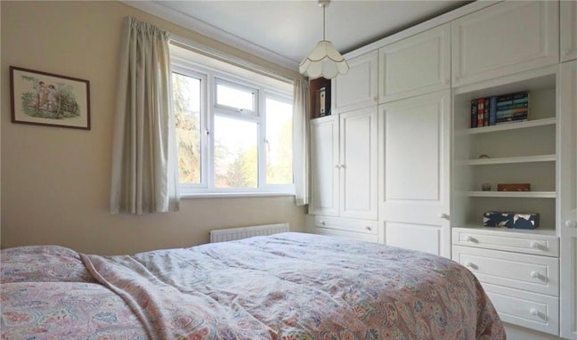 Double room - close to station  Main Photo