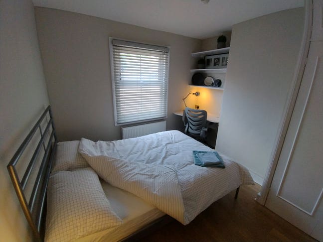 Caversham Cottage Double Furnished Room Main Photo