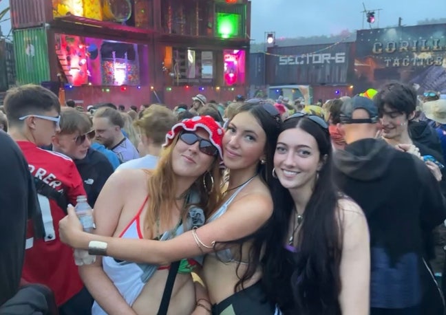 Student Female seeks a single or double room Main Photo