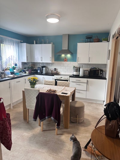 Bright Single Room Available for short let Main Photo