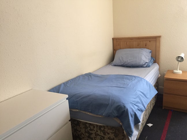  Single Room-All Incl-Nr Town Centre-cleaner Main Photo