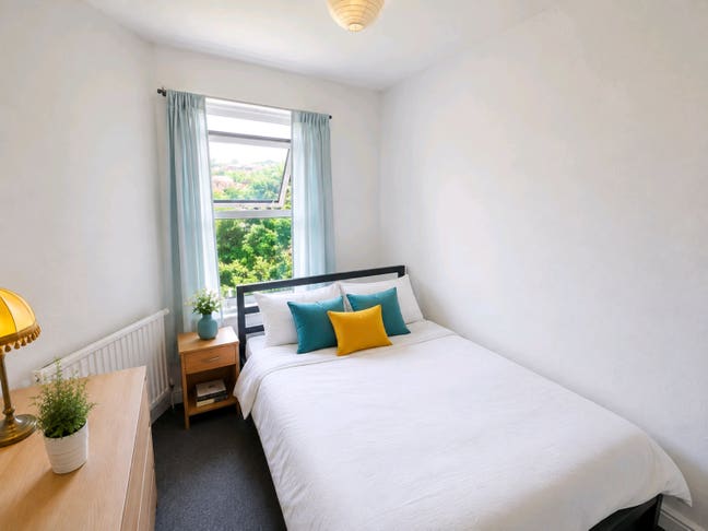 Gorgeous Rooms available  Main Photo