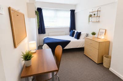 5 Bedroom House Share Near Countess & University  Main Photo