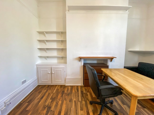 2 Bed Flat No Lounge Stroud Green N4 Main Photo