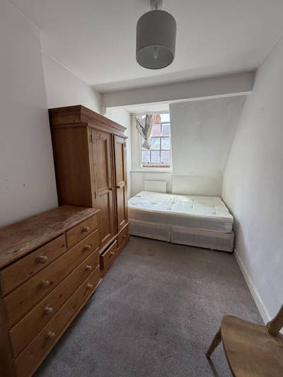 Bright double room near Pimlico! (28Mac) Main Photo