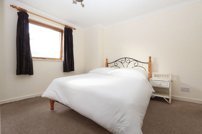 🏙️ 4-Bedroom Flat | Double Room | Canary Wharf Main Photo