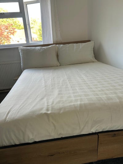 Spacious double room Main Photo