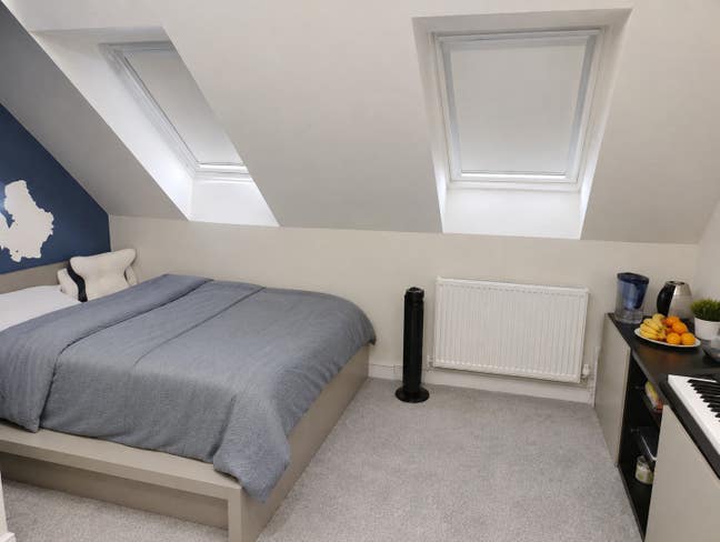 🏡 Rooms Available in Stansfield's Way, SK14 Main Photo