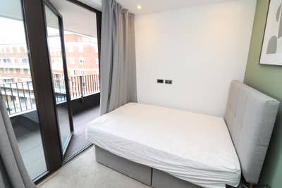 🏋️ 5-Bedroom Flat + Gym & Cinema |- Hoxton Main Photo
