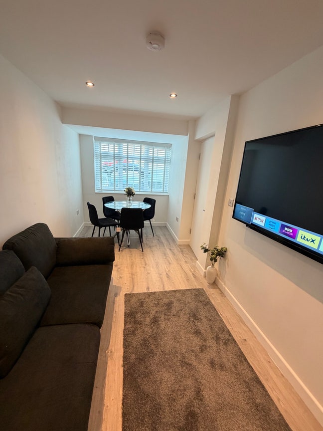 Brand New En-Suite Double Rooms in Rainham Main Photo