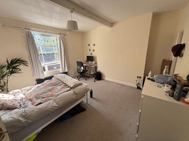 Large Double Room in Cotham Main Photo