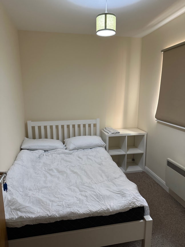 Room available for short term Main Photo