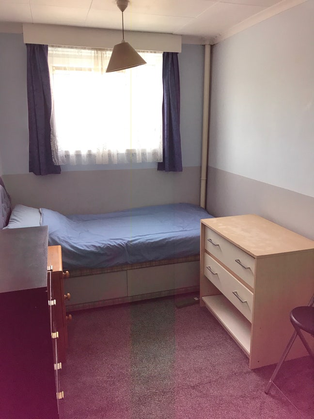 Single Room  Main Photo