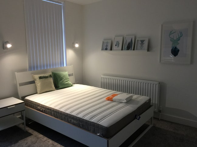 Last room available - for immediate move in (L6)  Main Photo