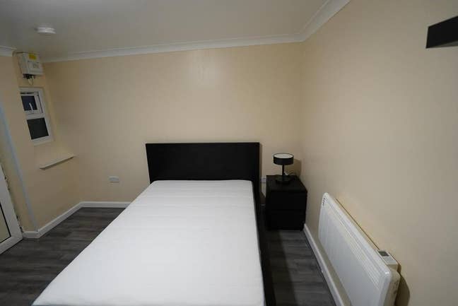 🏡 4 Rooms to Let – Barking, IG11 7QZ Main Photo