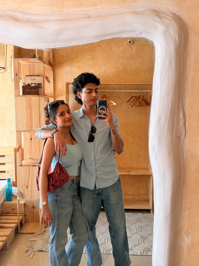 Couple looking for a double room to rent! Main Photo